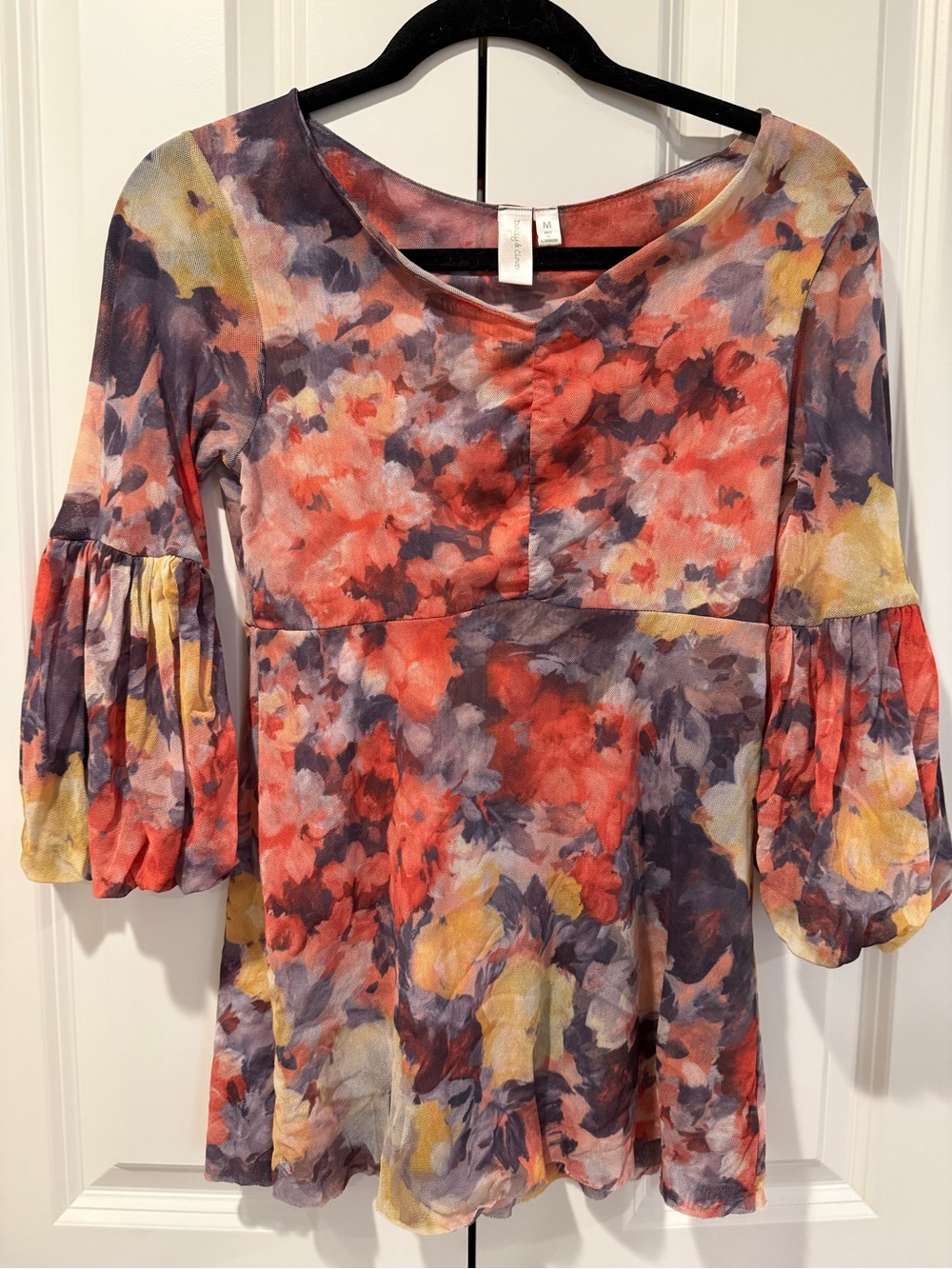 Daisy & Clover Watercolor Floral Mesh Bell Sleeve Top MEDIUM